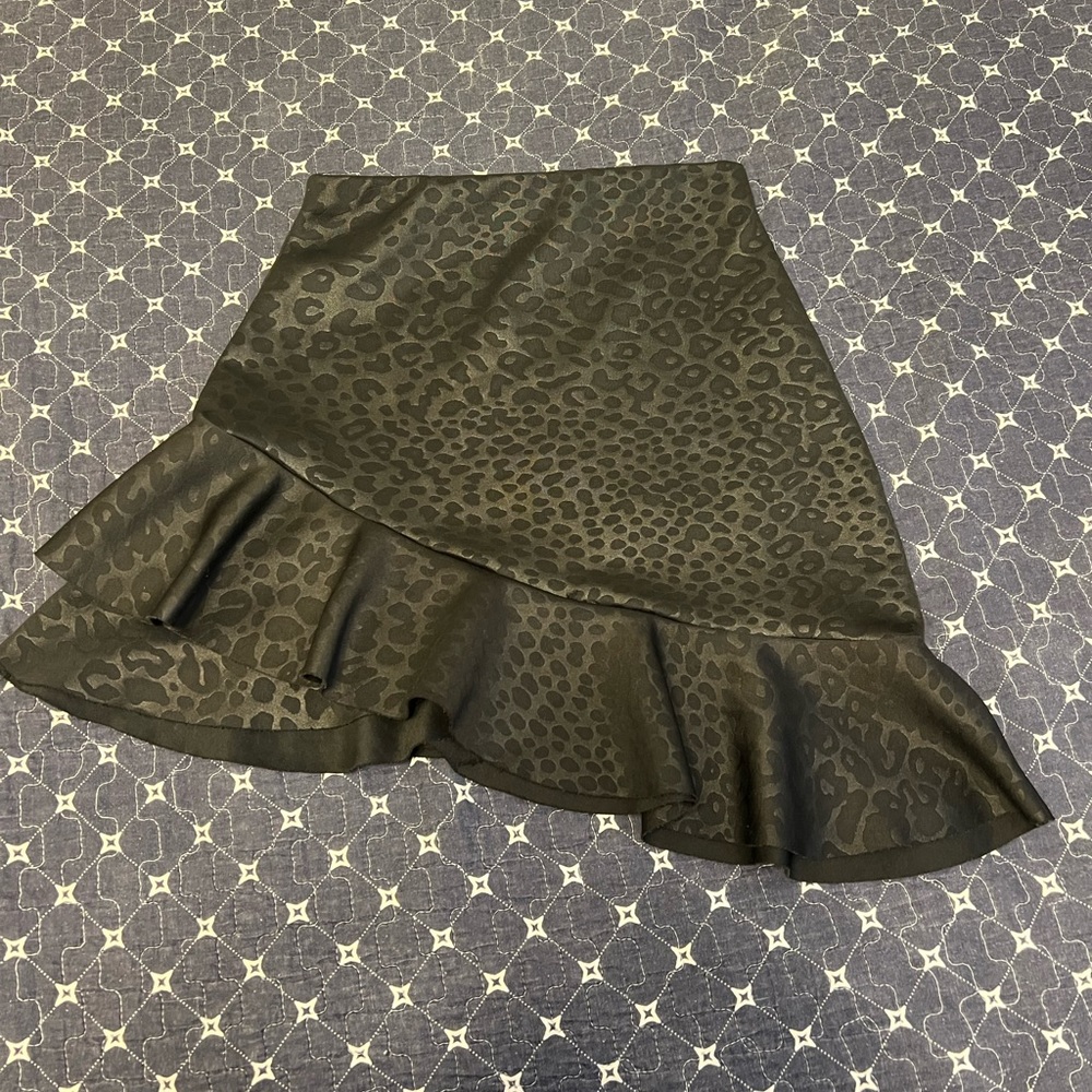 Boohoo animal print mini skirt